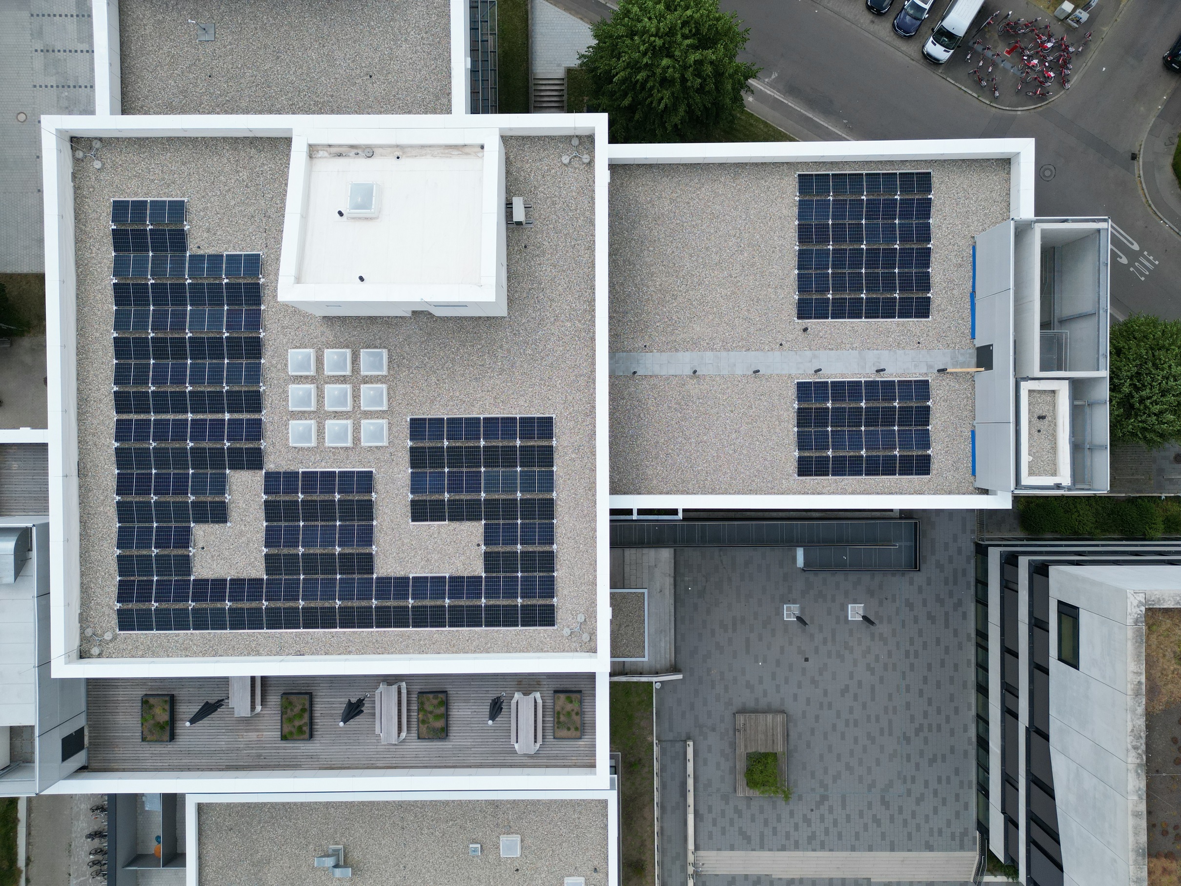 PV-Baustelle_an_der_Evangelischen_Hochschule_Freiburg_2_kl.jpg